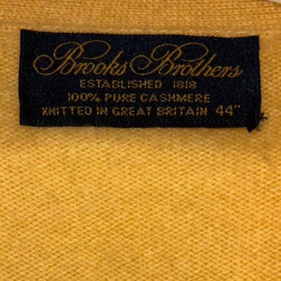 Brooks Brothers yellow 100% cashmere Mr Rogers cardigan sweater 44 Briti… - Picture 2 of 6